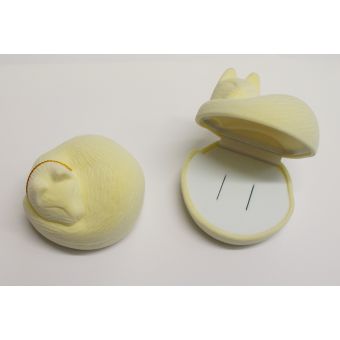 Kinkekarp valge kass