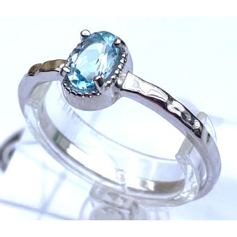 Hõbe-925 topaas.sõrmus 1,56g