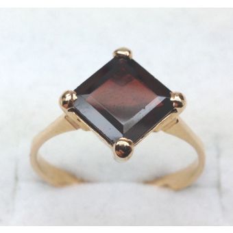 Kuldsõrmus-585 2,76g