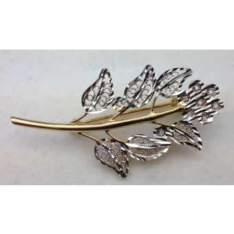 Kullast rinnanõel 585 3,30g