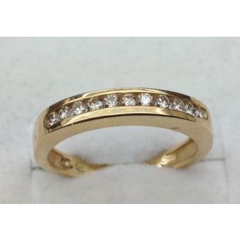 Kuldsõrmus 585 brilliantidega 2,80g