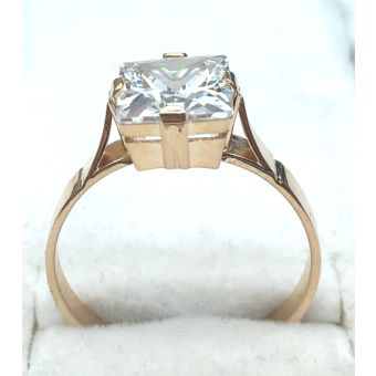 Kuldsõrmus 585 cz 3,60g