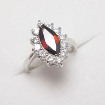 Hõbesõrmus-925 4,24g