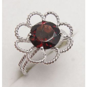 Hõbesõrmus-925 4,84g