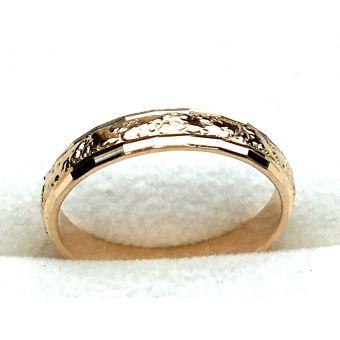 Kuld-585 abielusõrmus 2,82g