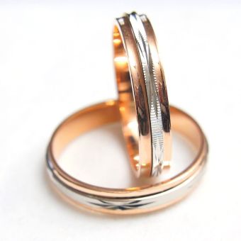 Kuld-585 abielusõrmus 2,61g